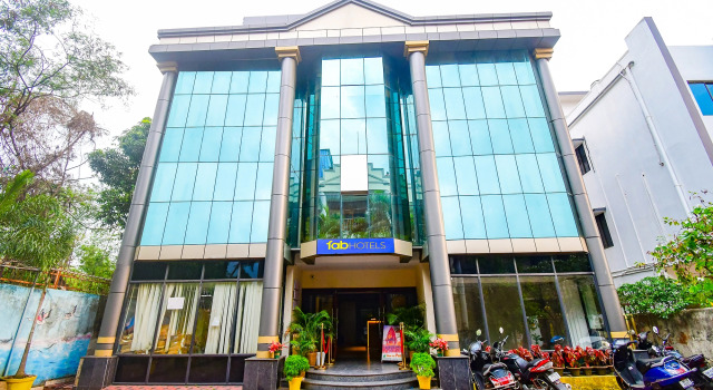 Hotel Greenland Grand By FabHotels