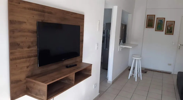 500m da Praia, BIWA Edifício com Piscina, 1garagem, WI-FI, Portaria 24hs, churrasqueira, playground, jardim, Centro do Guarujá, SP