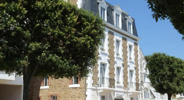 Villa des Thermes, Rezervovat Vila Vily v Bretaň, Vila