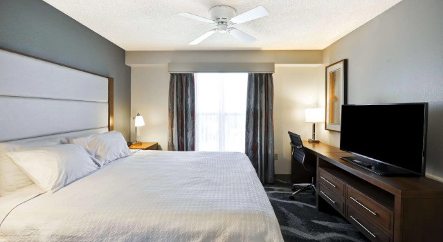 Двухместный люкс c 1 комнатой Homewood Suites by Hilton Phoenix-Biltmore