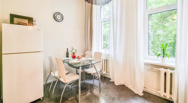 LovelyHome 39 (Lovelyhome 39) on 77A Komsomolskaya Street, Book Hotel Kaliningrad Kaliningrad Region