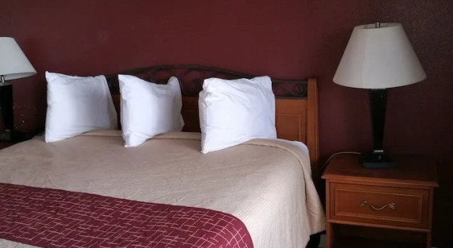 Двухместный номер Standard La Plaza Inn