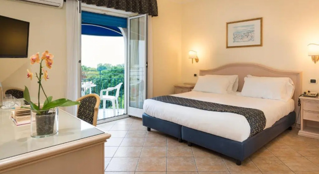 Двухместный номер Sea View Sant Alphio Garden Hotel & SPA