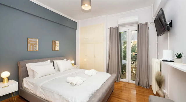 Апартаменты Chic 1-Bedroom near Panathenaic Stadium