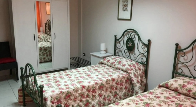 ERASMUS, Book Hotel Hotels in Gela with Breakfast, Breakfasts