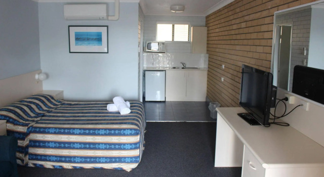 Dolphins Motel
