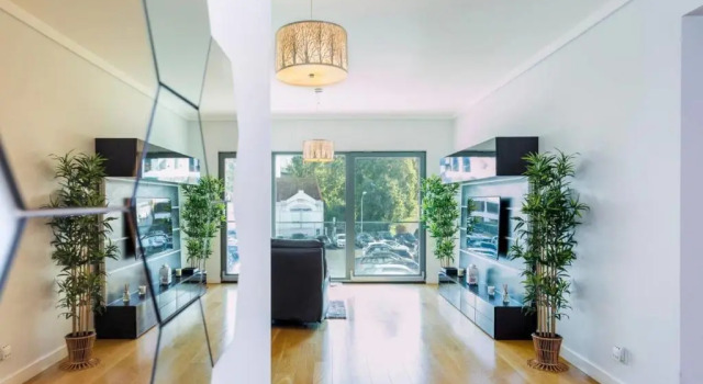 GuestReady - Spacious and Modern Campolide Family Apt Fits 6