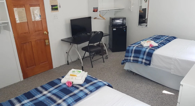 Четырёхместный номер Superior Цокольный этаж Preferred Rooms by Crestview Guest House