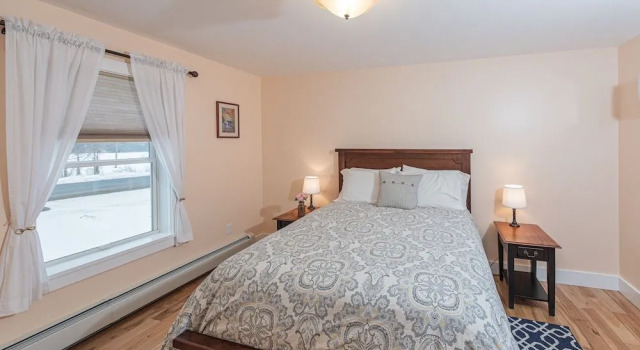 Maple Rock Bed & Breakfast, Prenota Hotel Potsdam Stato di New York