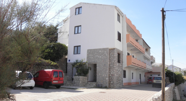 Apartment Ivo - with nice garden: A3 Pag, Island Pag, Rezerwuj Apartament Pag 