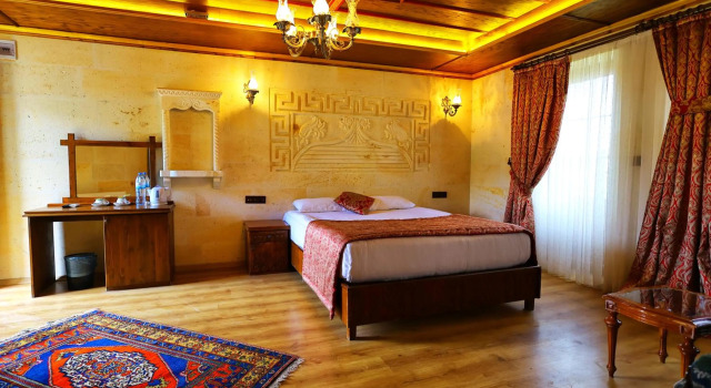 Empire Cave Hotel