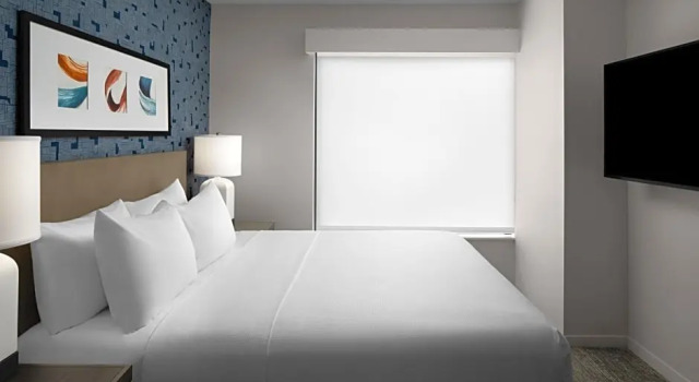 Двухместный люкс с кухней c 1 комнатой Hyatt House Lansing-University Area