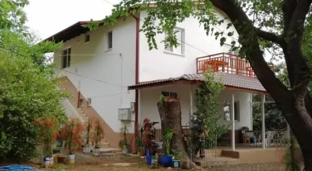 Коттедж с 2 комнатами Villa Bilge