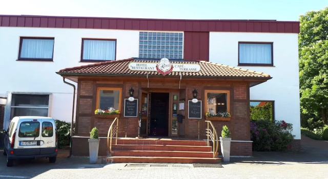 Hotel Restaurant Ramster, Забронировать Отель Шнефердинген Люнебургская пустошь, рядом с Pietzmoor