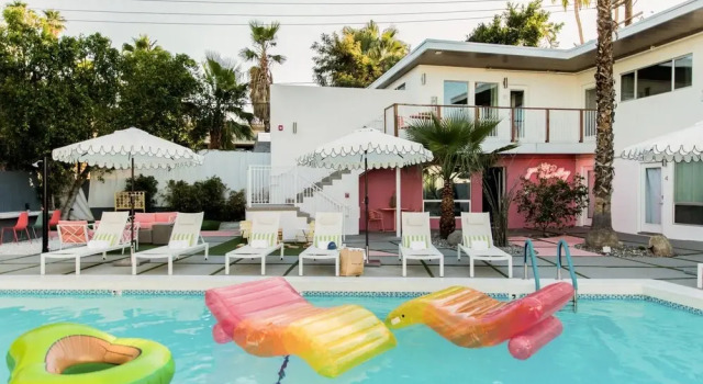The Wesley Hotel Buy-out, Забронировать Отель Палм-Спрингс Coachella Valley, рядом с Camelot Park Family Center