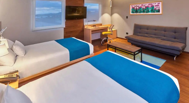 Люкс Standard City Express Suites Silao Aeropuerto