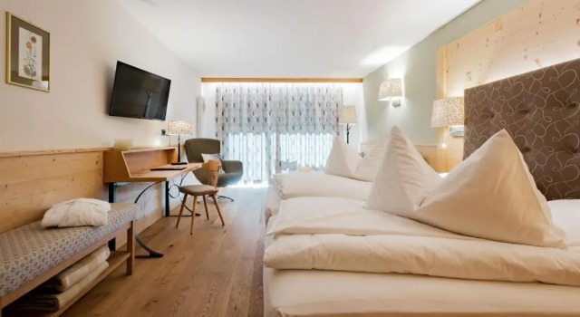 Полулюкс Hotel Cesa Tyrol