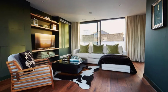 4 Bedroom House in Battersea Sleeps 7, Забронировать Отель Отели Лондона с парковкой, рядом с Старая Церковь в Челси, Парковка