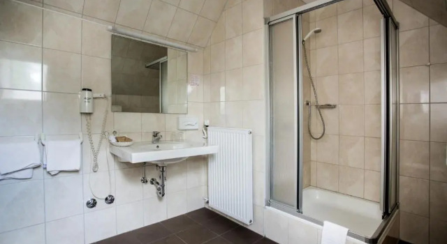 Standart çift kişilik oda Parkhotel Lingen Am Markt