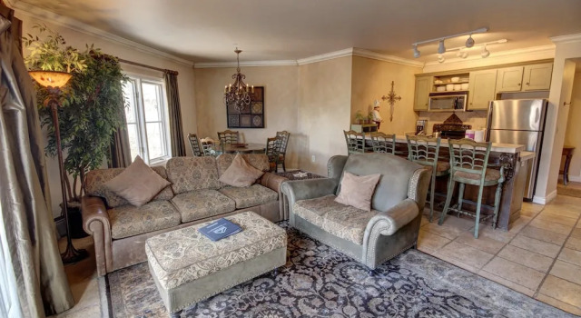 Jack Pine 8013 by SummitCove Vacation Lodging, Забронировать Апартаменты/квартира Отели Roosevelt National Forest с парковкой, Парковка