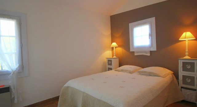 Holiday Home Provence With Pool, Rezervasyon Otel Cereste Route de la Lavande