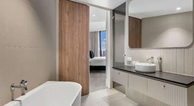 Апартаменты Premier c 1 комнатой с балконом Adina Apartment Hotel Melbourne Southbank