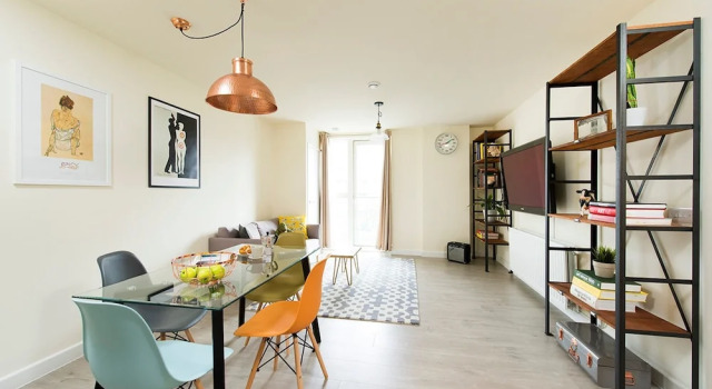 Bright and Spacious 2BR Flat in East London, Забронировать Отель Хокни Лондон