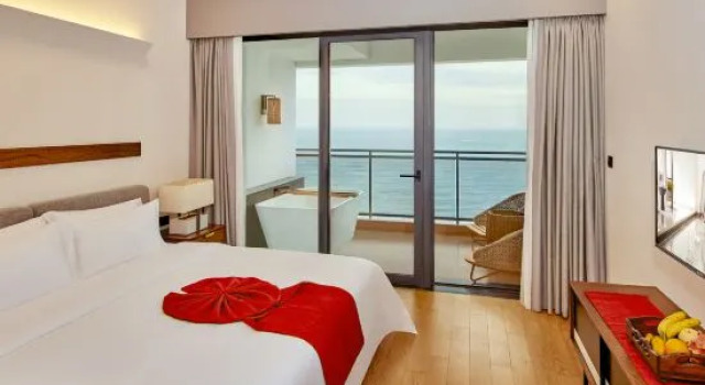 Люкс Superior Dusit Thani Shuangyue Bay Resort Huizhou