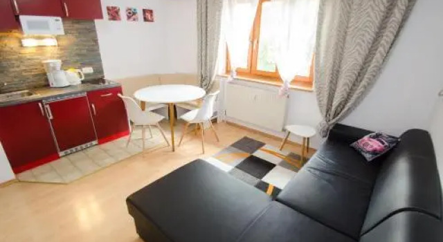 Apartment house near the lake, Rezerwuj Apartament Hotele w Salzburg z parkingiem, Parking