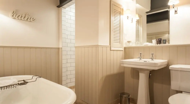 Полулюкс Great John Street Hotel