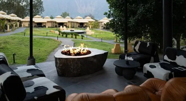 Toteme Glamping, Reservar Parque de campismo Hotéis em Bangli com piscina, Piscina