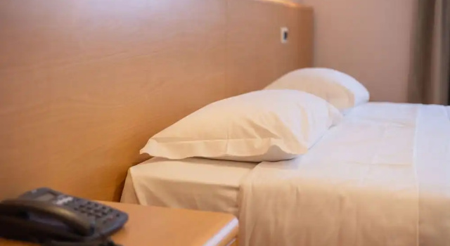 Habitación doble Business 1 dormitorio con vista al terreno Hotel La Fertè