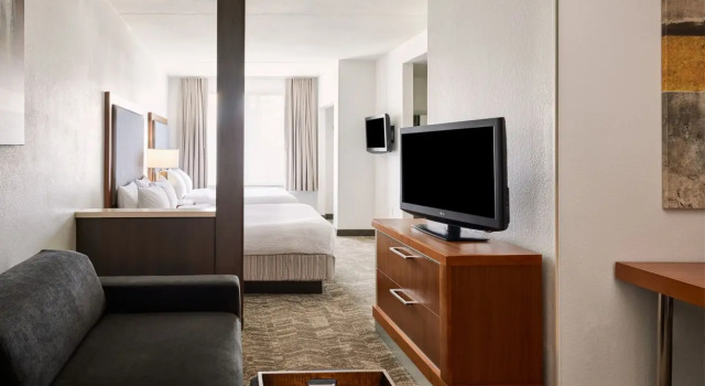 Четырёхместная студия SpringHill Suites Phoenix Downtown