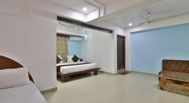Hotel Mukund Palace, Book Hotel Hoteller i Bodakdev med parkering, Parkering