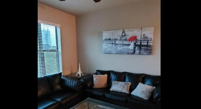 2 Bedroom 2 Bath Very Spacious