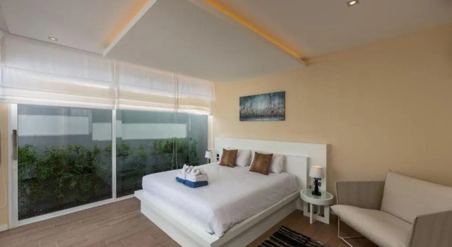 Villa Maya 2BR private pool villa Nai Harn beach, Забронировать Отель Отели Най-Харн-Бич с бассейном, рядом с Озеро Най Харн, Бассейн