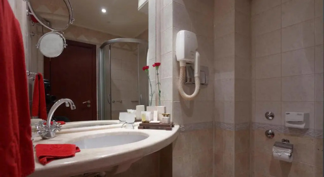 Номер Standard Capitol Hotel