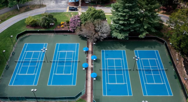 Indoor Pool & Golf Course Views: Lake Lure Condo!