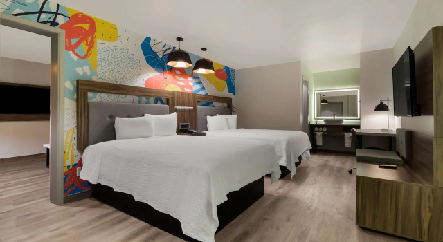 Четырёхместный люкс Signature Inn Houston Galleria