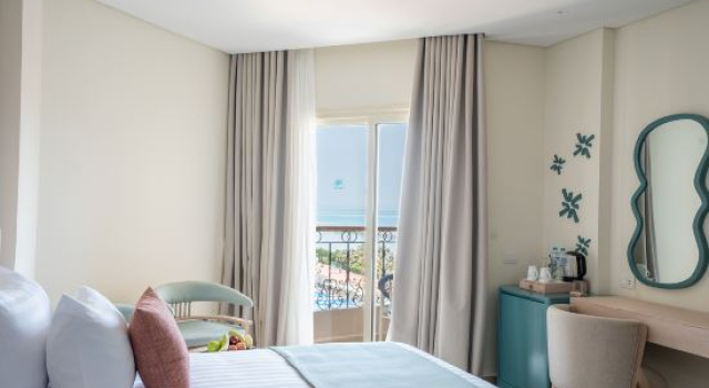 Четырёхместный люкс Family Sunrise Solara Aqua park Resort