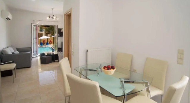 Вилла с видом на море Regina Ioanna Villas
