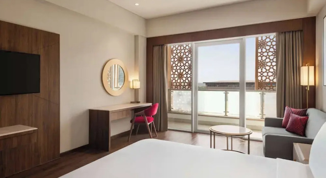 Номер Standard Ramada by Wyndham Ahmedabad Narendra Modi Stadium Motera