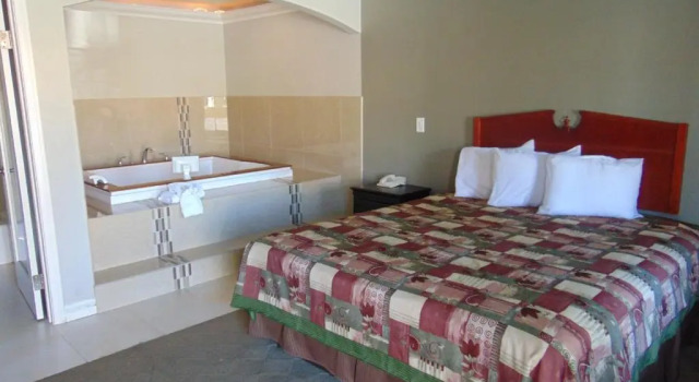 Номер Standard West Coast Inn Santa Ana