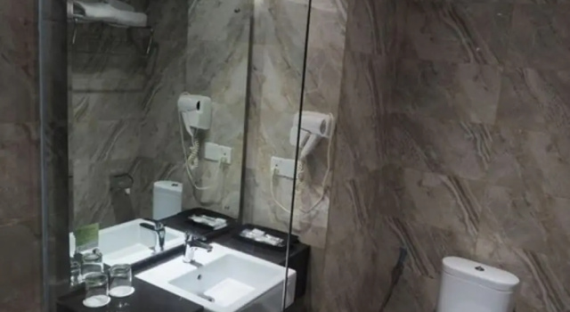 Двухместный номер Deluxe Kings Hotel Nagoya Batam