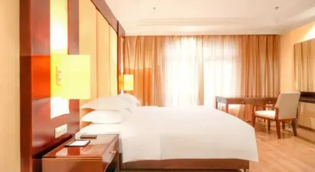 Люкс Business Orange Hotel (Jinggangshan Revolutionary Museum Branch)