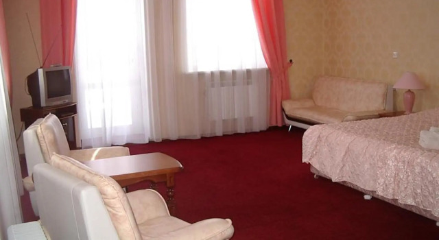 Imperatorsky Dvorets, Rezerwuj Hotel Chabarowsk Kraj Chabarowski