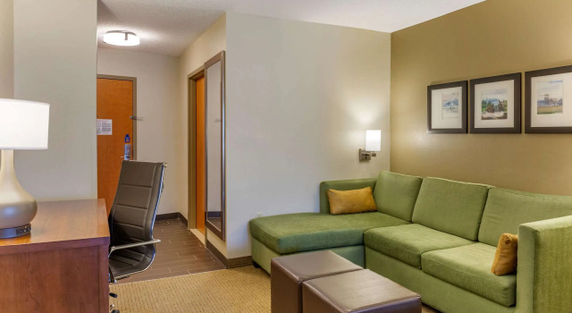 Четырёхместный люкс Comfort Suites Lancaster Amish Country