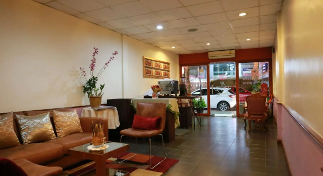 Travel Lodge Suriwongse - Adult only