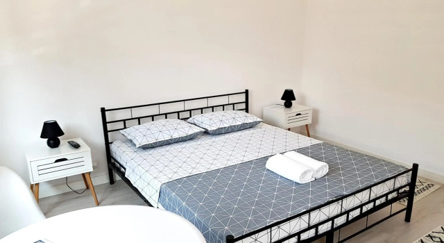 Alesia, Varaa Hotelli Oradea 