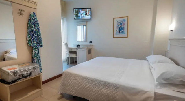 Трёхместный номер Hotel Zeus